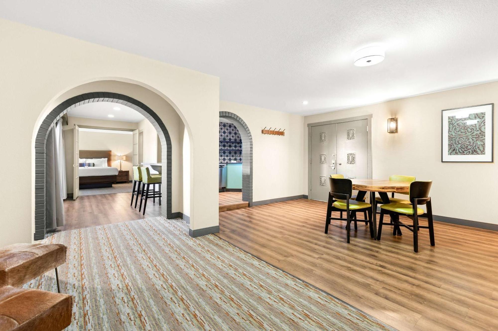 Best Western Downtown Casper Hotel Bagian luar foto